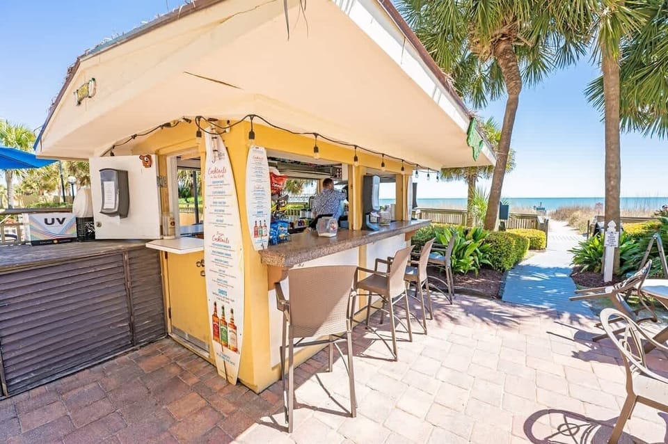 Tropical Paradise Beach Bar