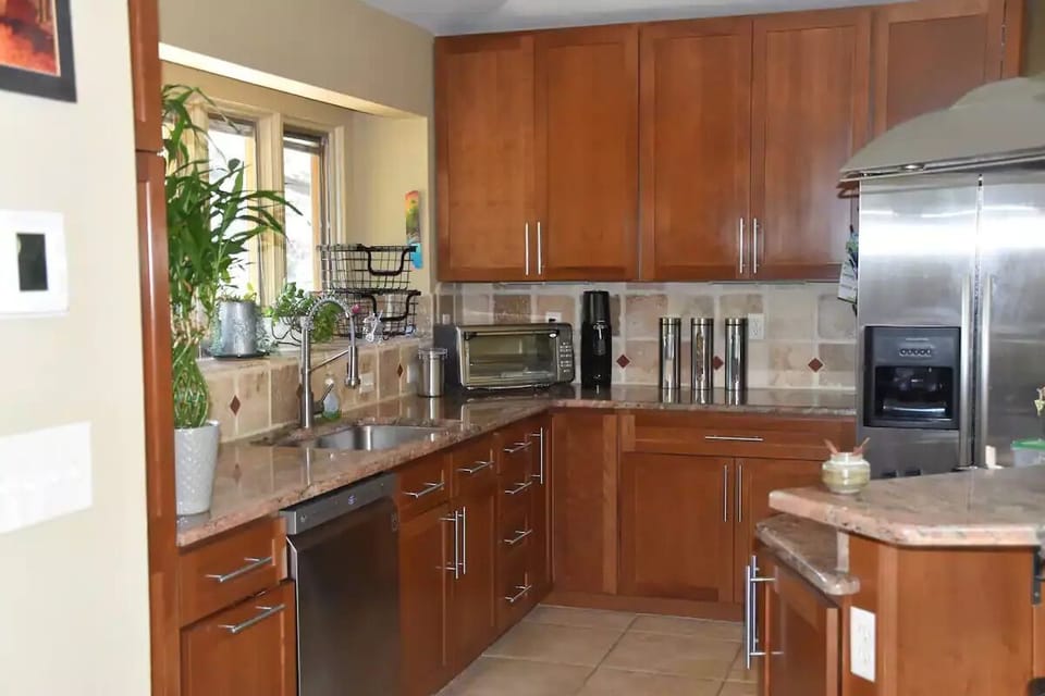 Contemporary Kitchen