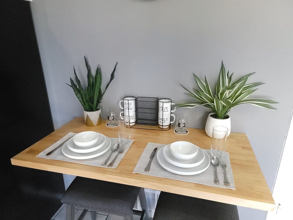 Breakfast Bar