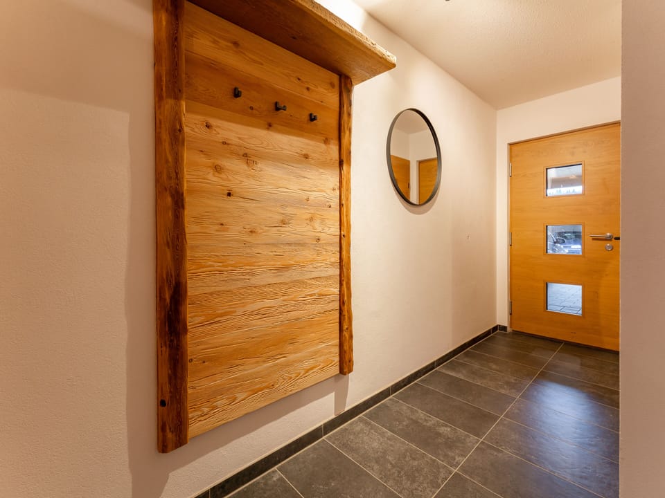 Entrance / Reception