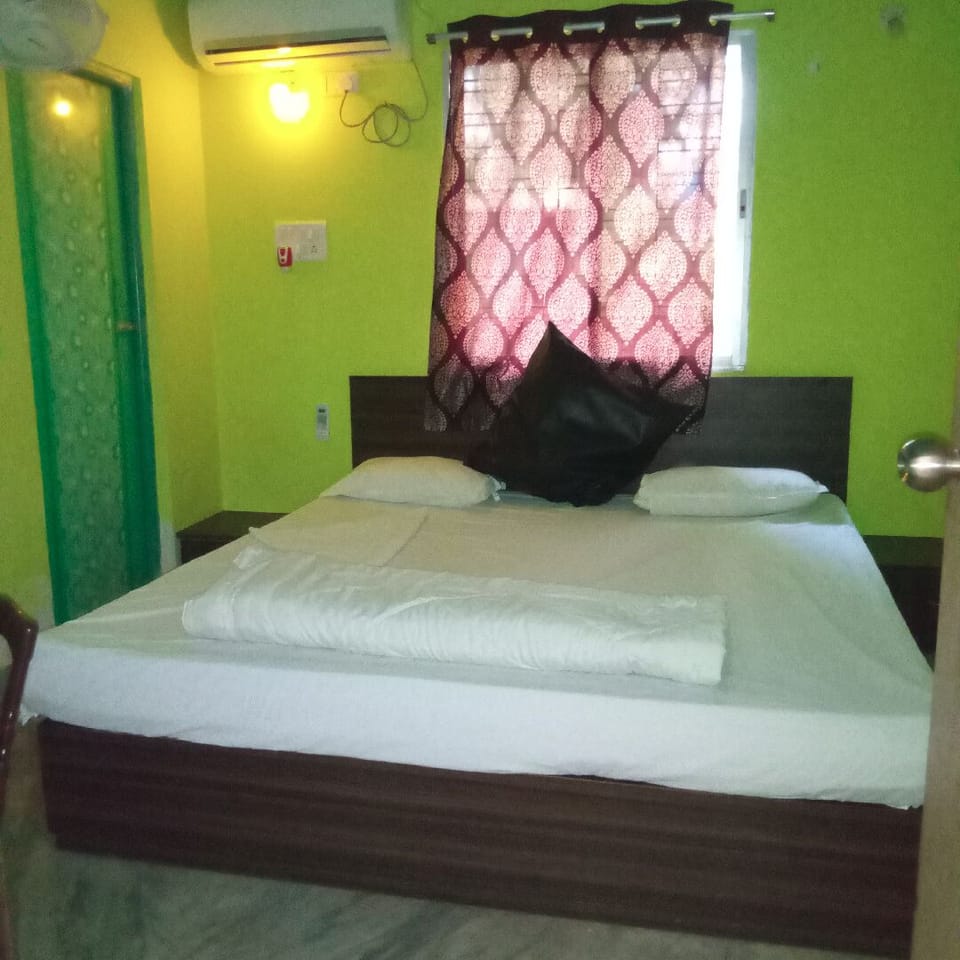 AC Deluxe Room