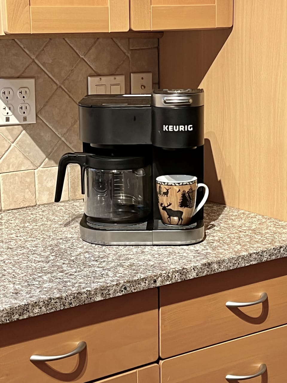 Keurig Coffee Maker - 12 cup pot and/or K-cups