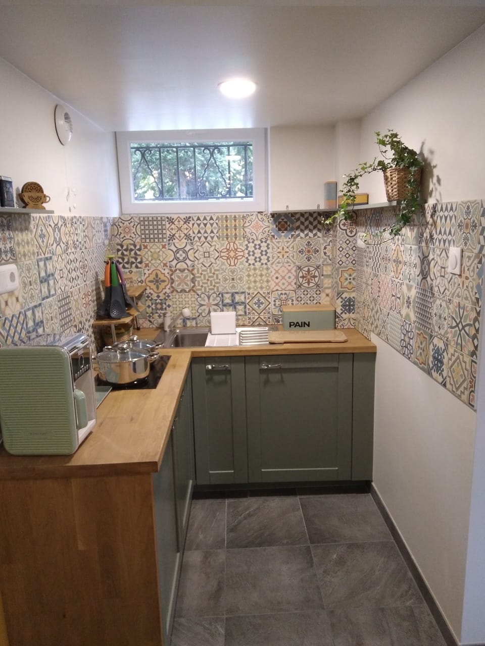 Private kitchen