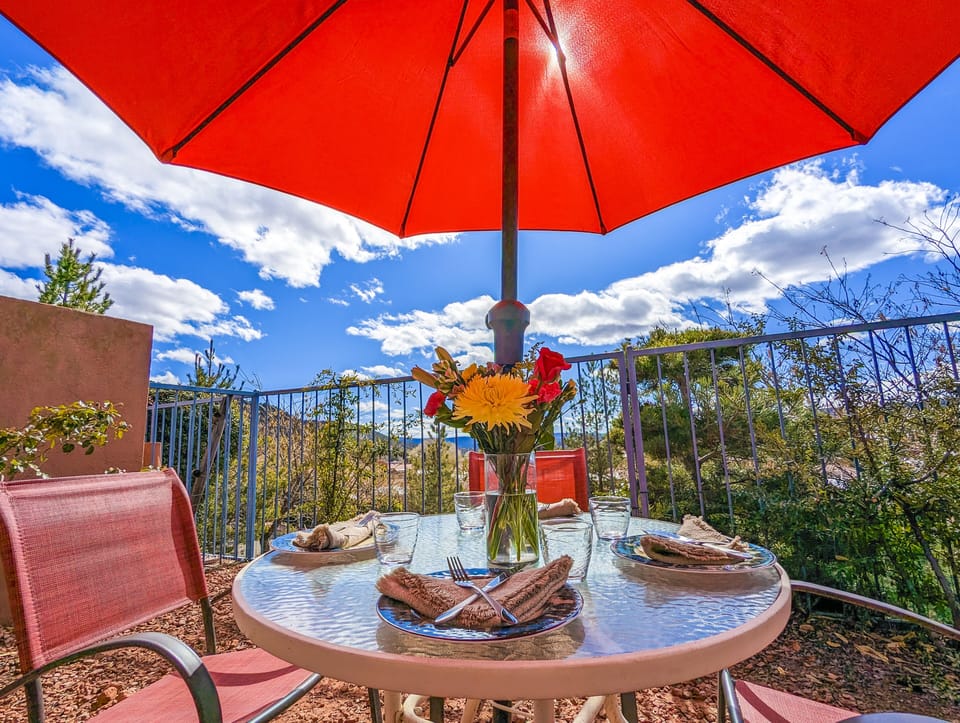 Dedicated fenced yard and outdoor dining. Great sun exposure and amazing sunsets