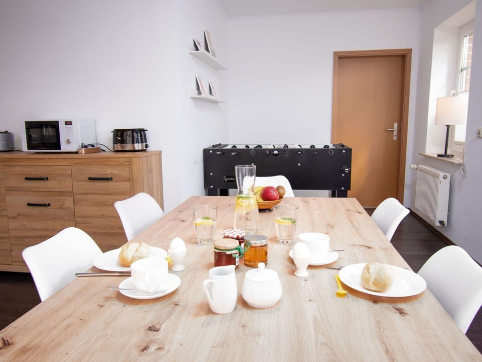 Table, Furniture, Tableware, Wood, Food, Floor, Flooring, Cabinetry, Hardwood, Comfort