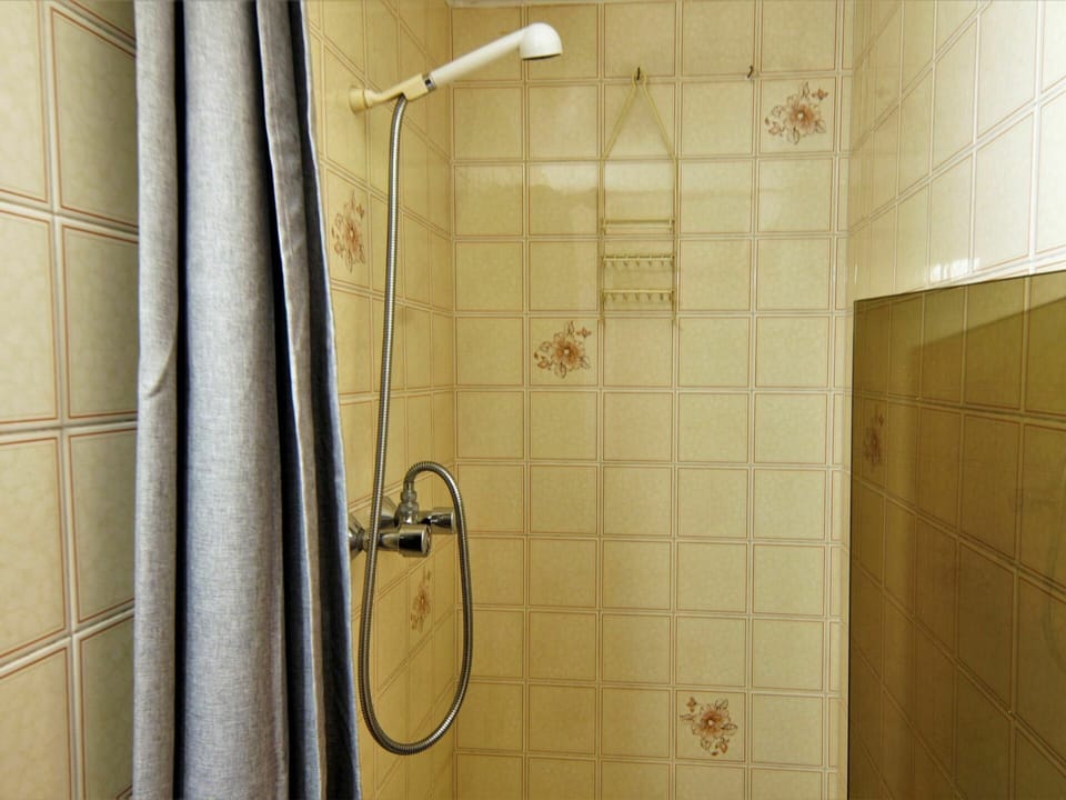 Sky, Mountain, Snow, Cloud, Highland, Slope, Outdoor Recreation, Tree, Freezing, Terrain