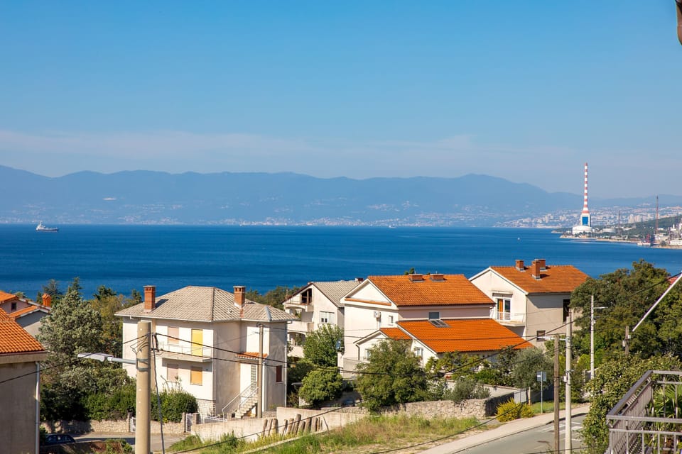Beach/ocean view