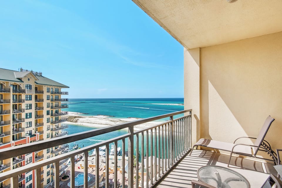 Emerald Grande W1221 balcony views