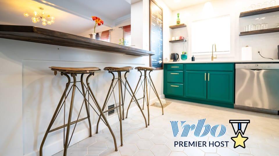 Yes, those are bowls for your pups! 