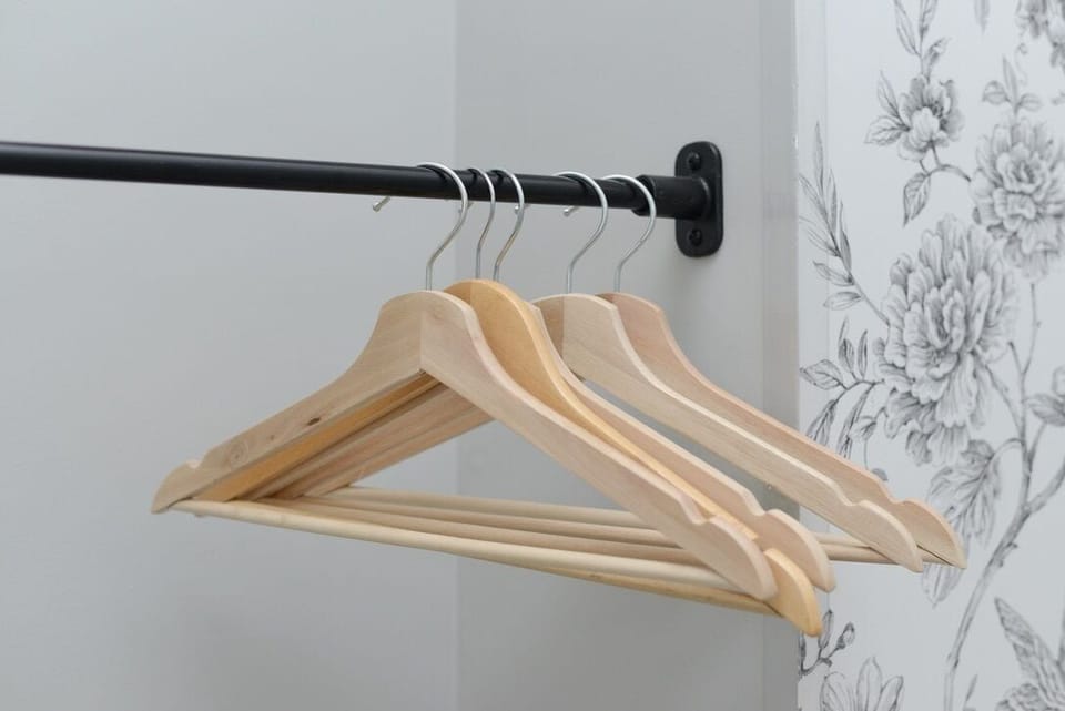 Details from primary closet. 