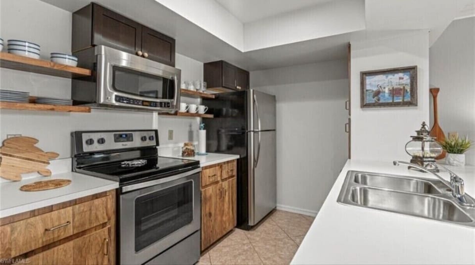 Fully equipped kitchen. If you need anything, don't hesitate to reach out!