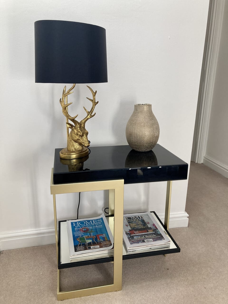 Plenty of magazines to relax with!