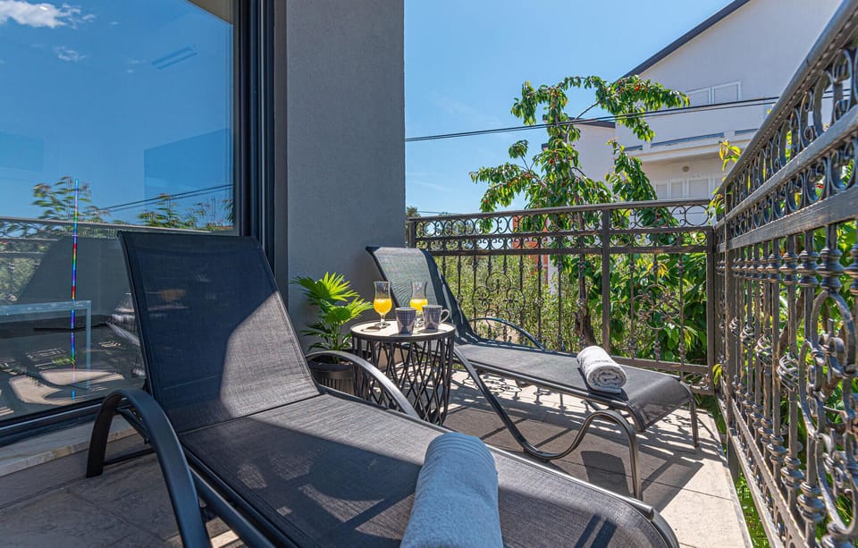 balcony-terrace