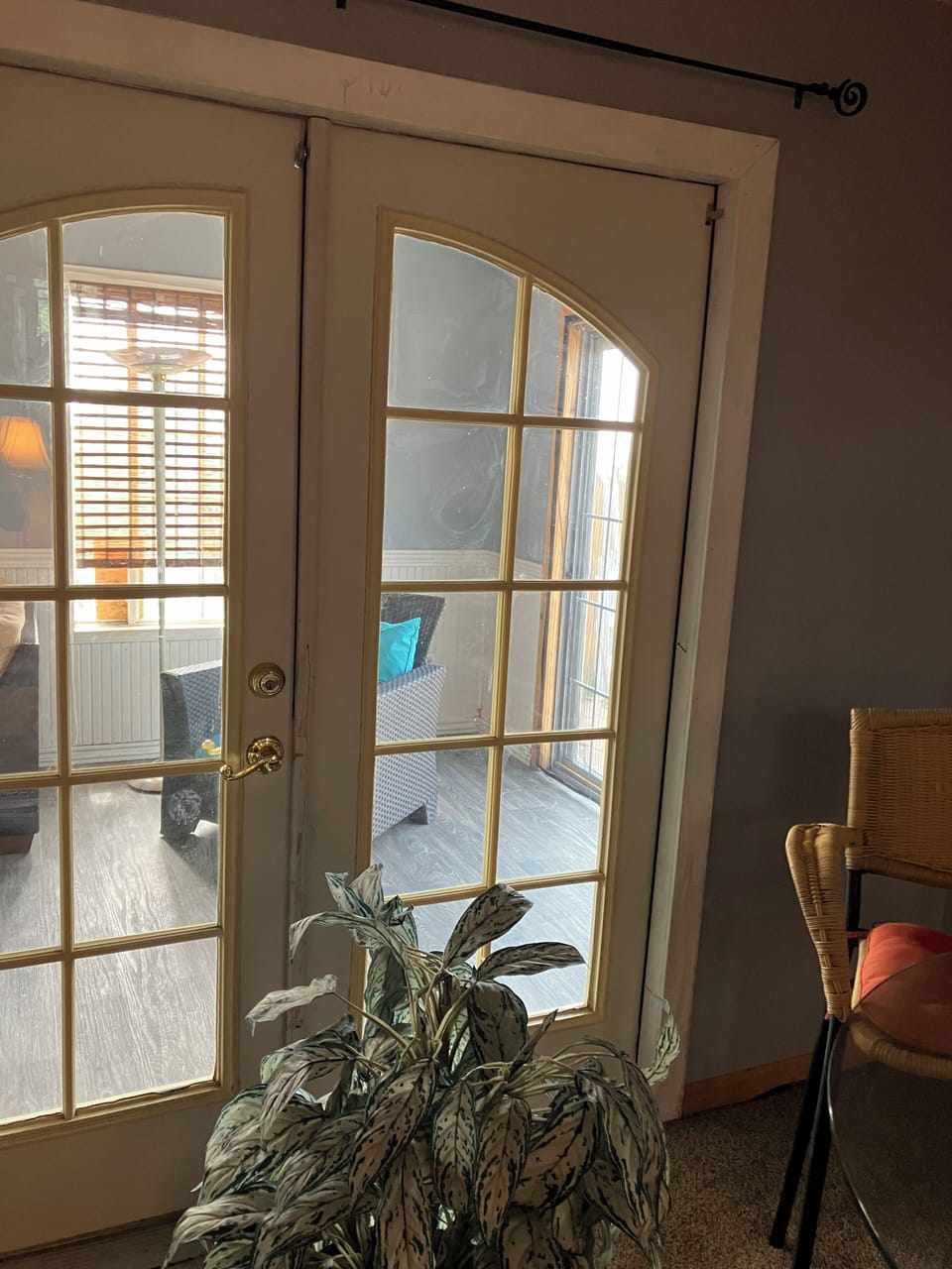 mid-level fireplace/reading room