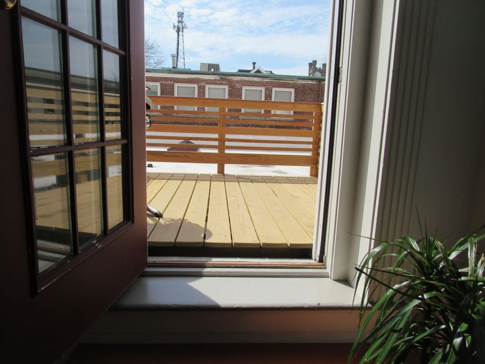 Deck off  the kitchen