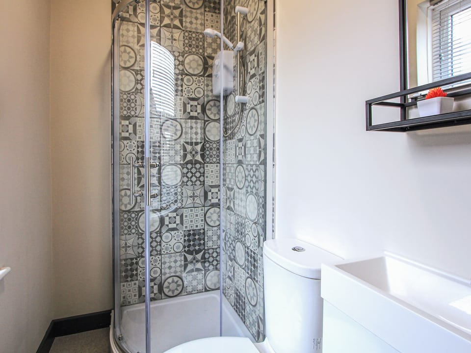 Bathroom | Snowdon House, Porthmadog