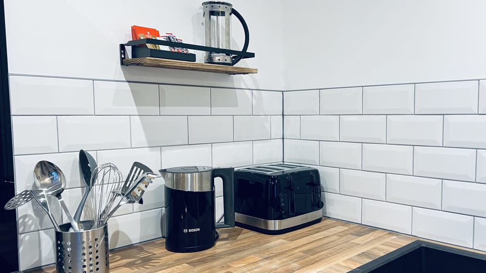 Complimentary tea, coffee and biscuits