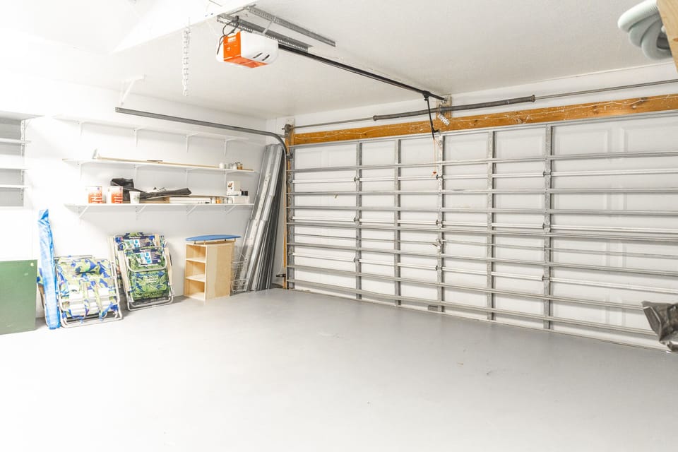 2 Car garage + Beach chairs and umbrella 