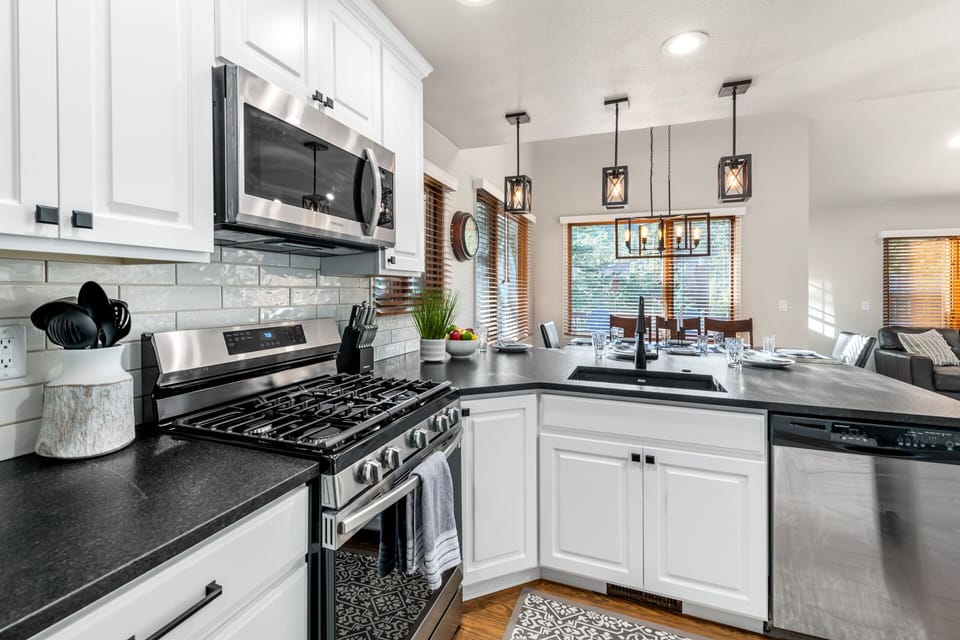 Fully appointed kitchen.