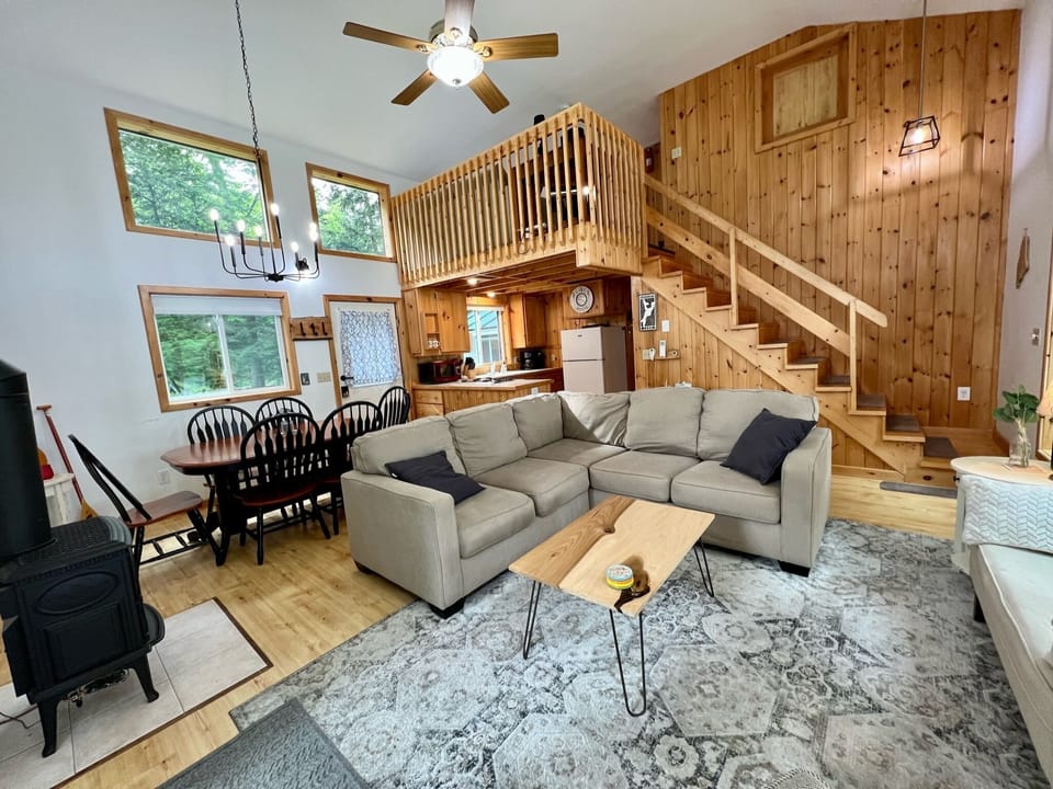 Open concept living with plenty of comfortable seating.