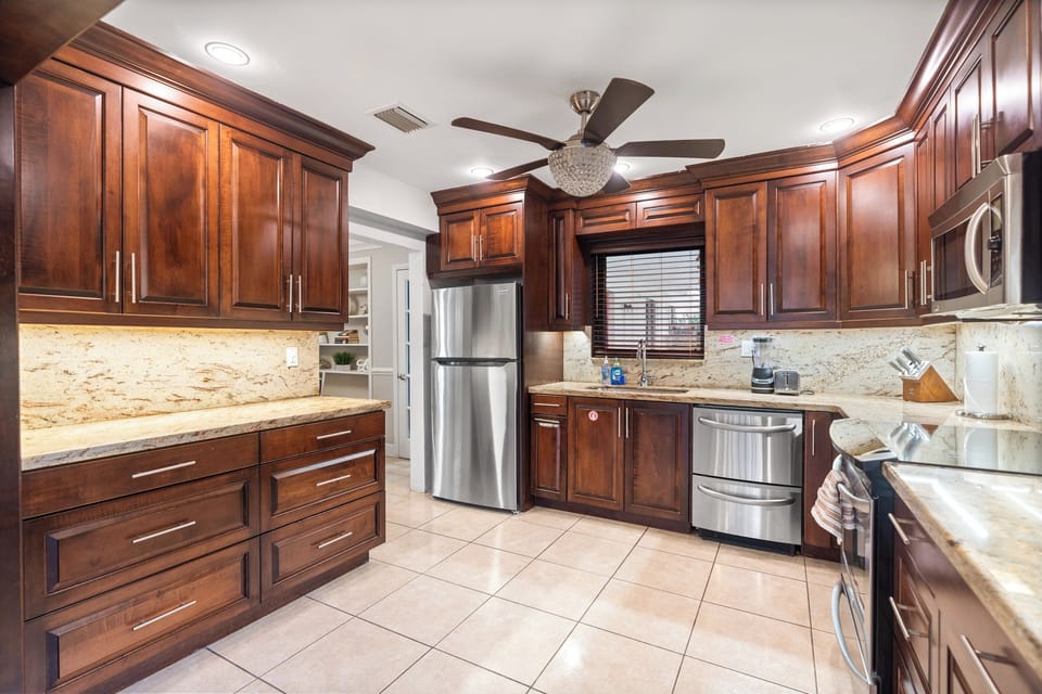 Plenty of space in the Kitchen!