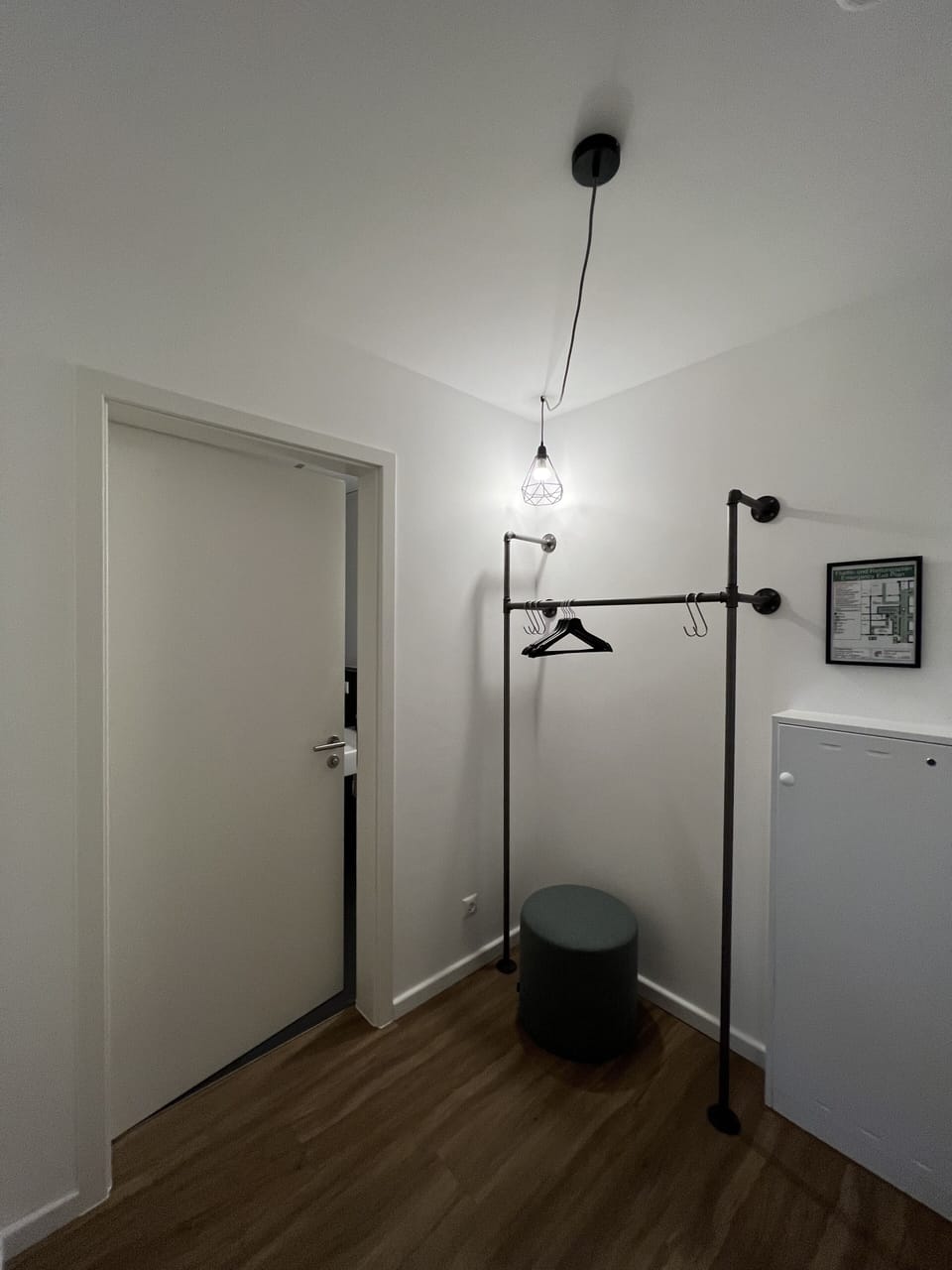 Clothes rail