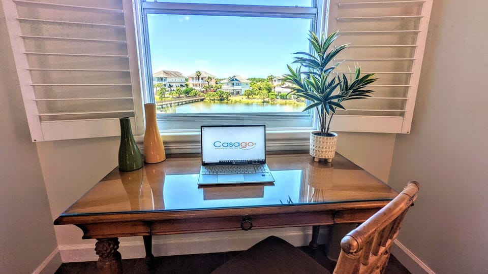 Large Desk With Amazing View