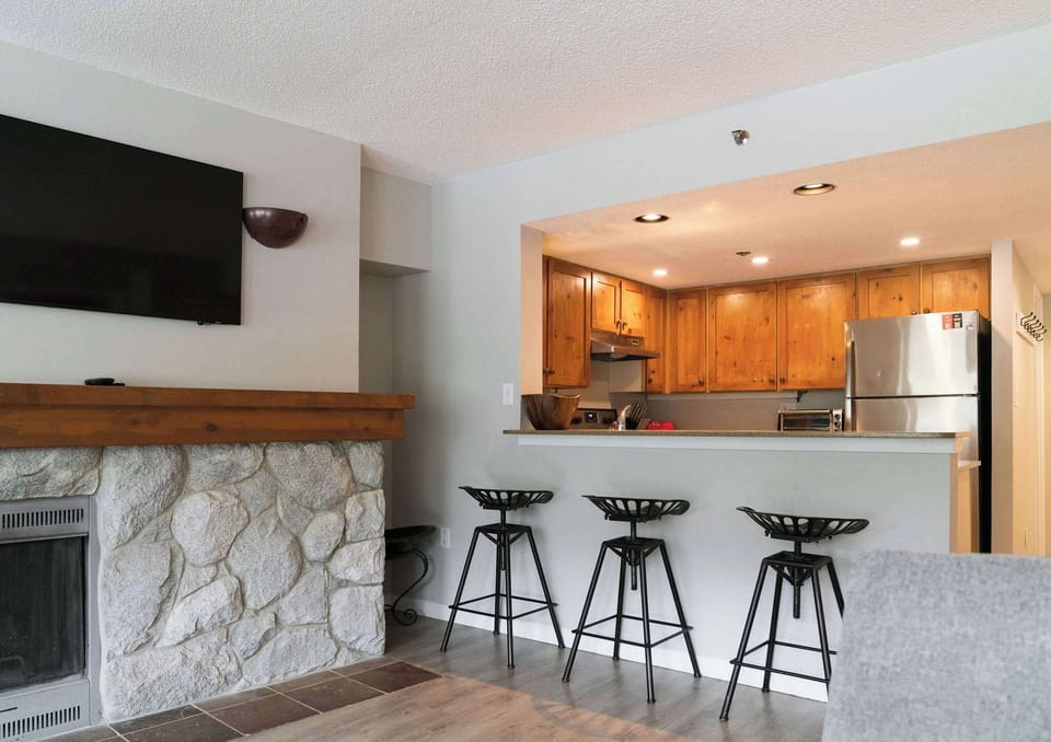 Full Size Kitchen