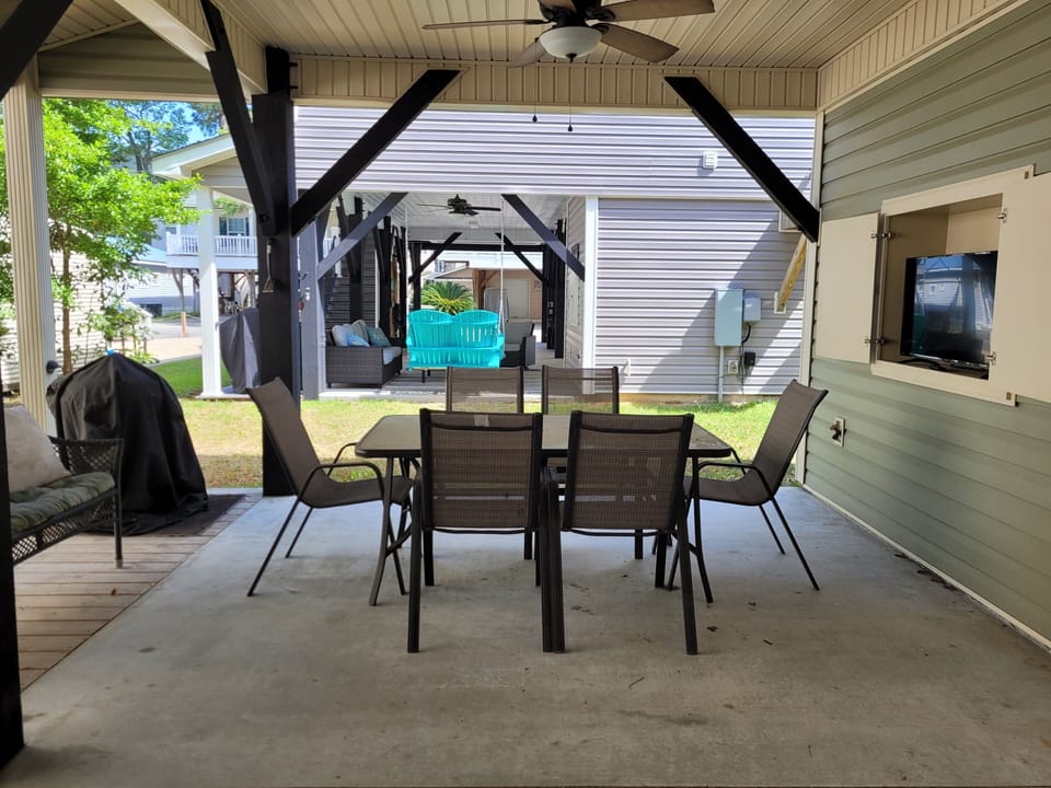 Enjoy grilling while watching TV