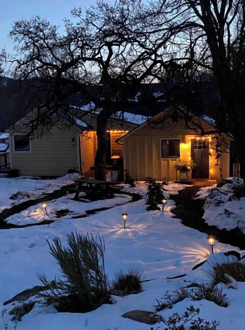 House when it is snowing