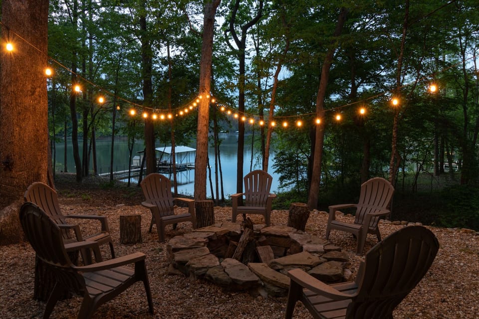 Make memories around the fire pit at dusk while enjoying the sounds of nature.