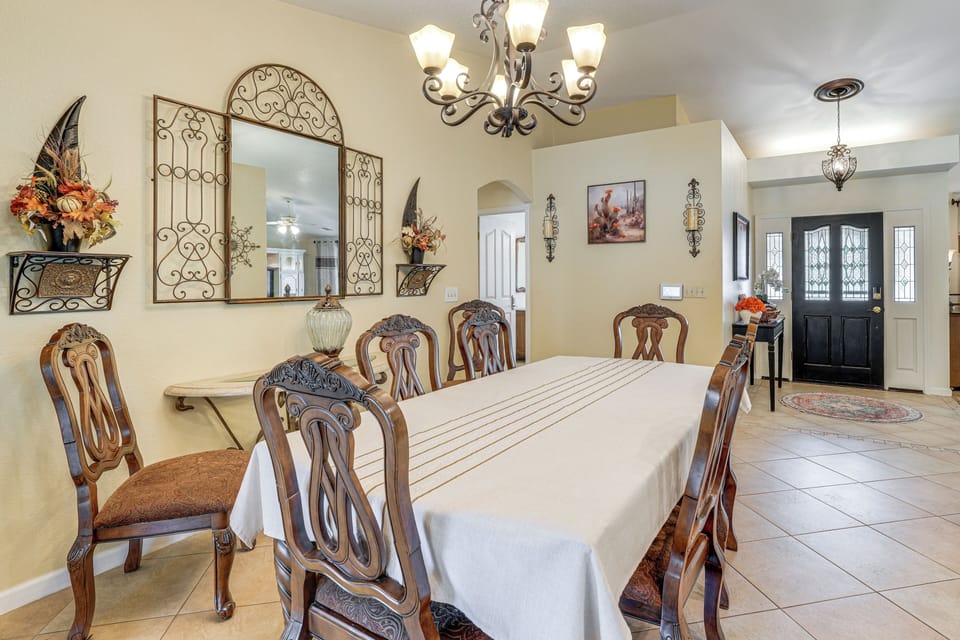 Dining Area | Dishware & Flatware