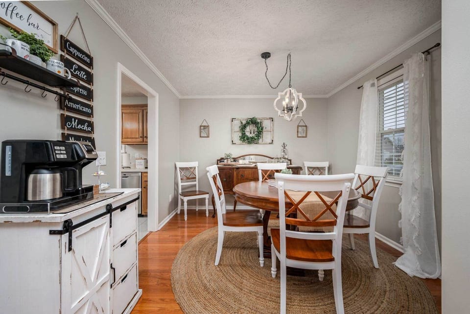 Dining Area | Coffee Bar | Main Level