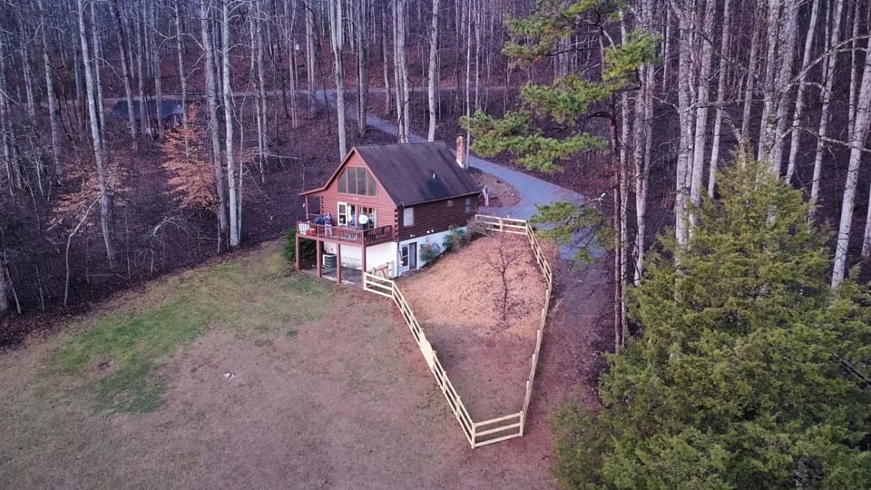 fully secured fenced in area for your pets!