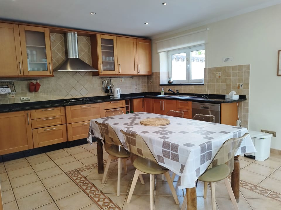 Large kitchen diner
