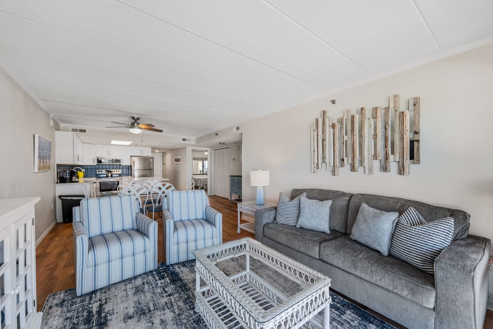 Colors of Sand and Sea will Welcome you right into your Vacation Home!