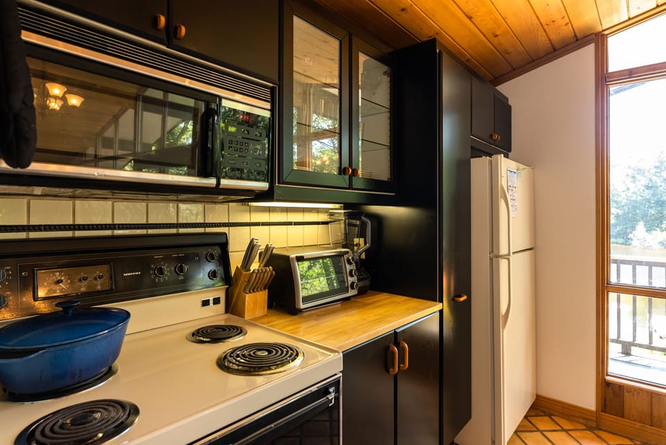 Fully equipped kitchen for all of your culinary needs.