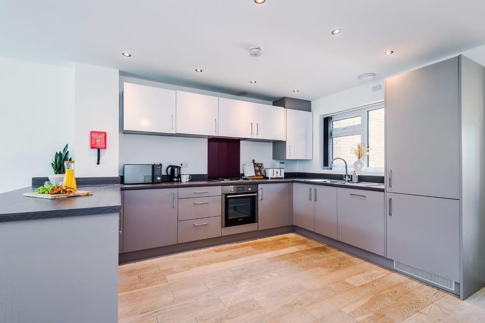 Full Kitchen 