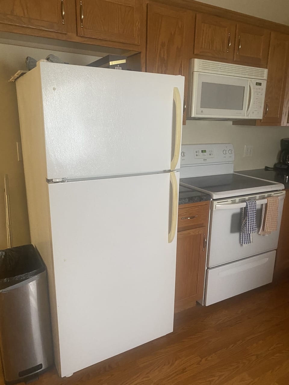 Full Kitchen 