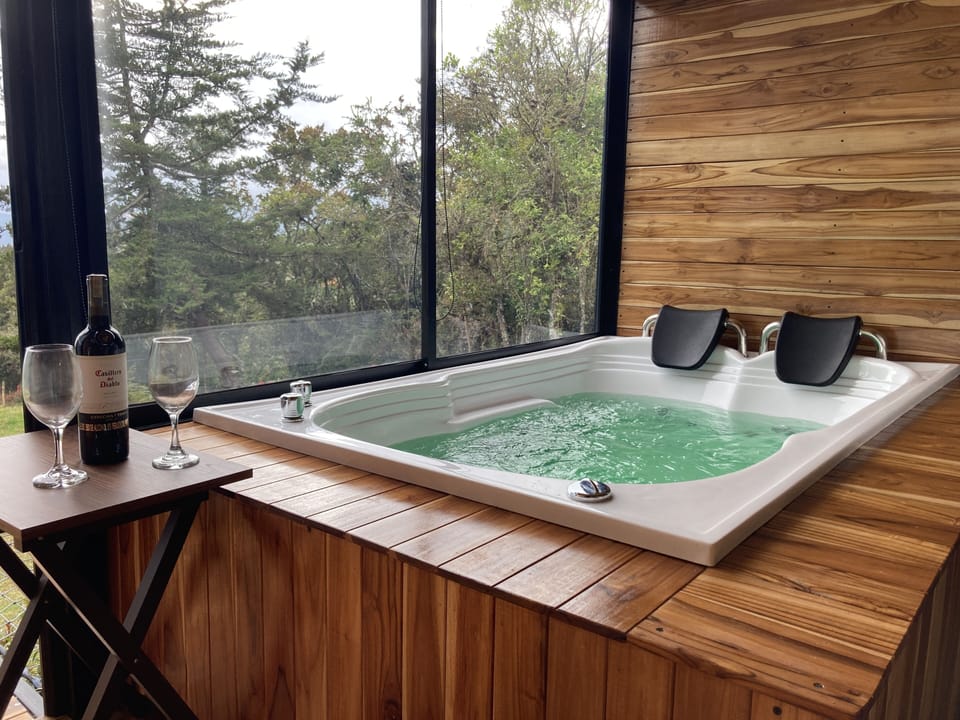 Jacuzzi privado Cabaña Meraki
