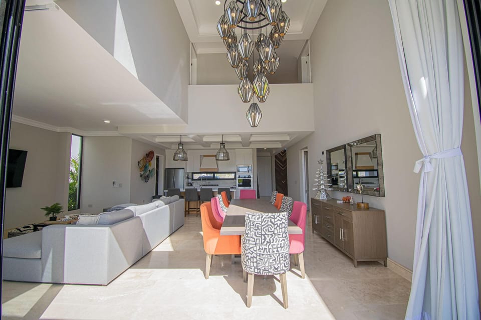 Living Room / Dining Room