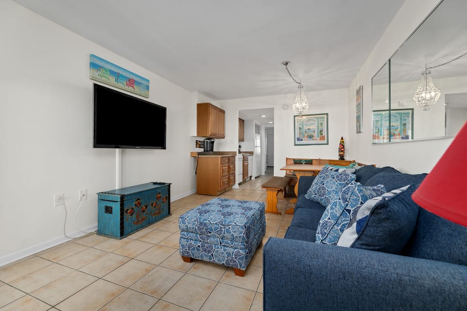 Large flat screen tv/cable