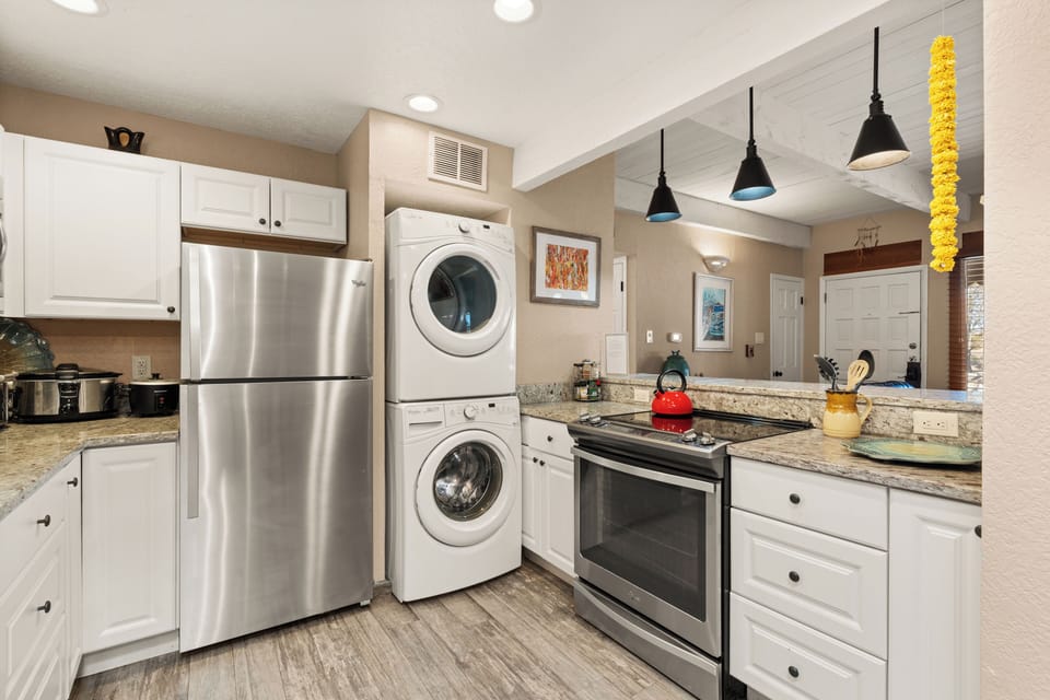 Kitchen / Laundry