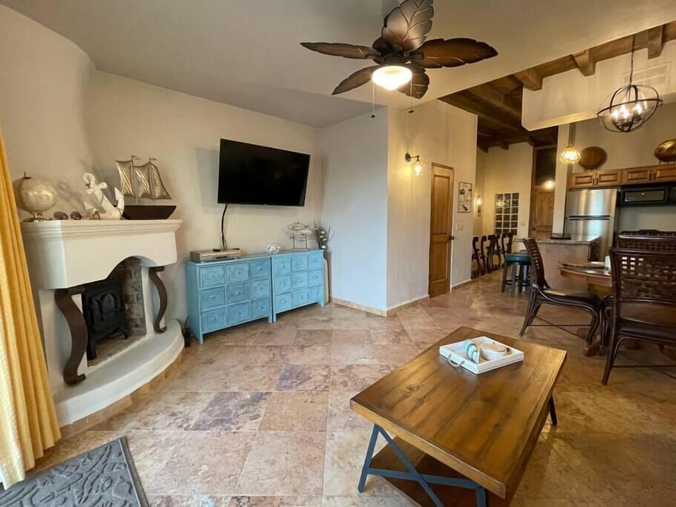 Living Area &amp; Dinning Table