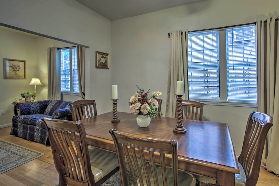 Dining Room | Dishware/Flatware Provided