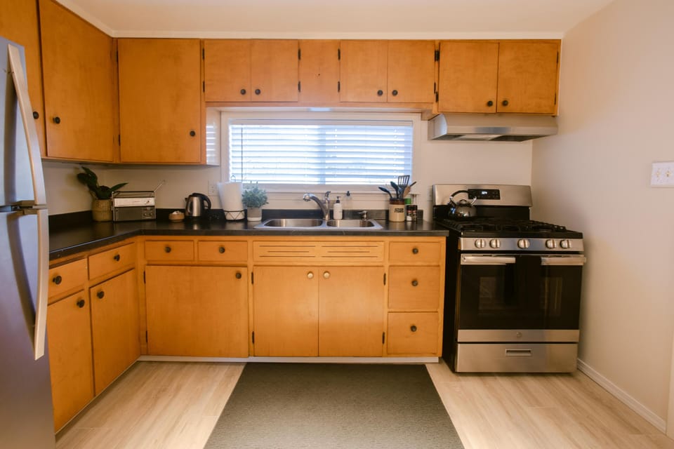Enjoy the convenience of a fully equipped kitchen, complete with all the essentials you need to cook, dine, and feel at home during your stay.