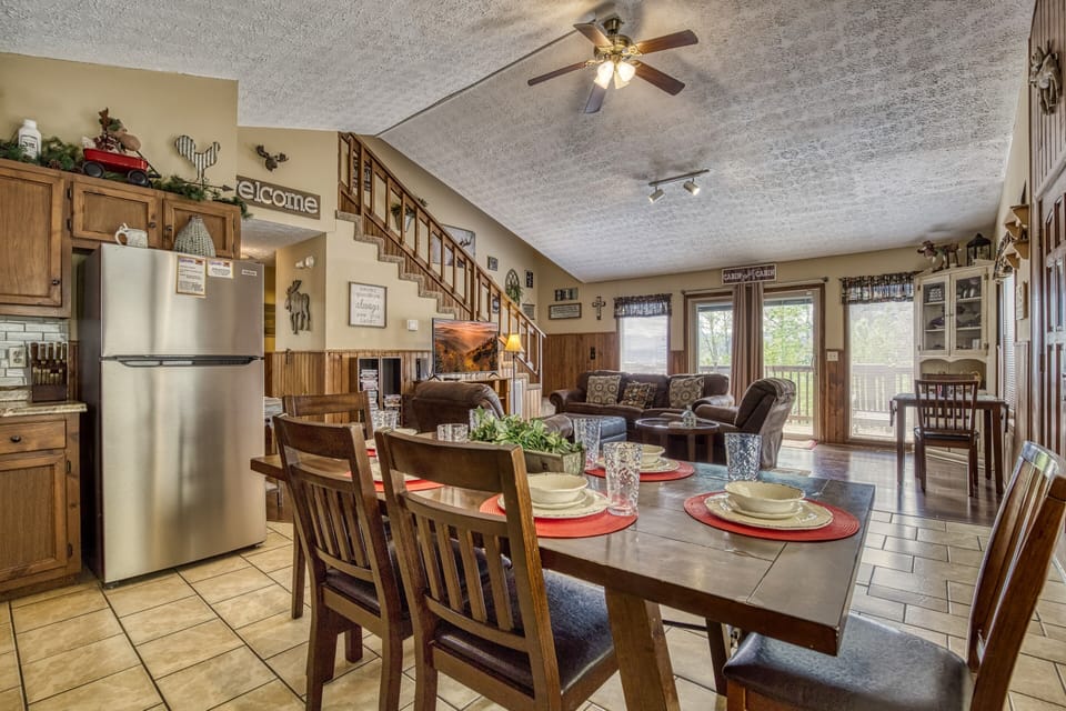Smoky Mountain Cabin with a View "Moose Haven Cabin" - Dining table and living room