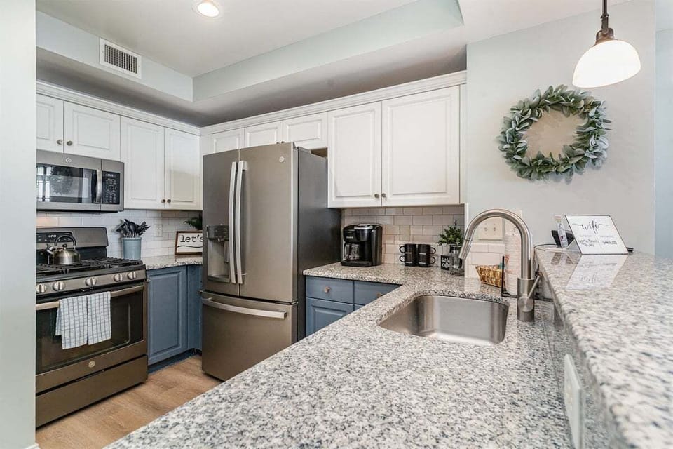 Fully stocked kitchen with plenty of space to whip up your favorite meal?