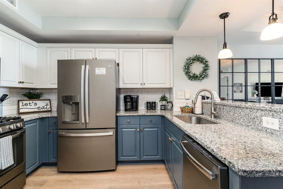 Another angle of the kitchen.