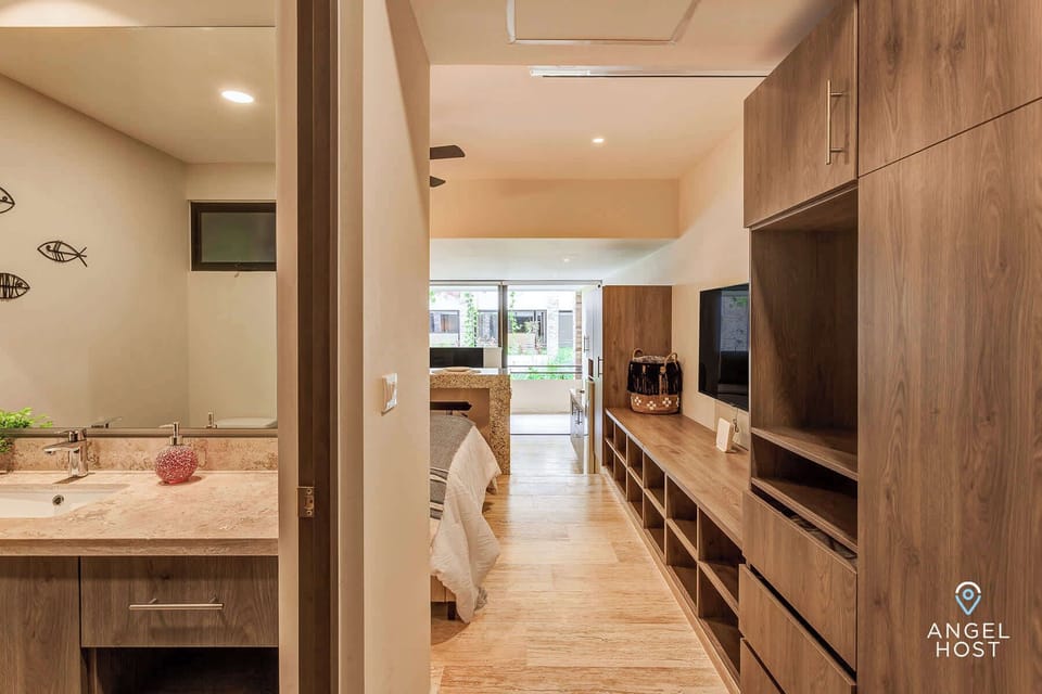 Plenty of closet space for your things